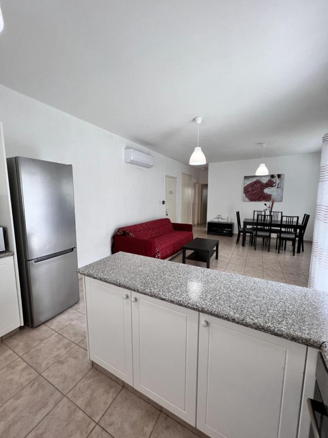 Pafia Sunbeach Townhouse Paphos Extérieur photo